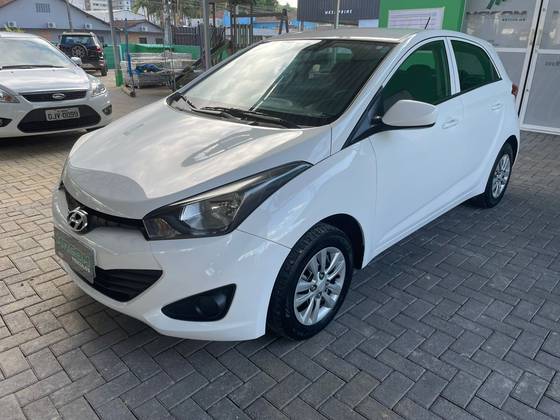 HYUNDAI HB20 1.0 COMFORT STYLE 12V FLEX 4P MANUAL